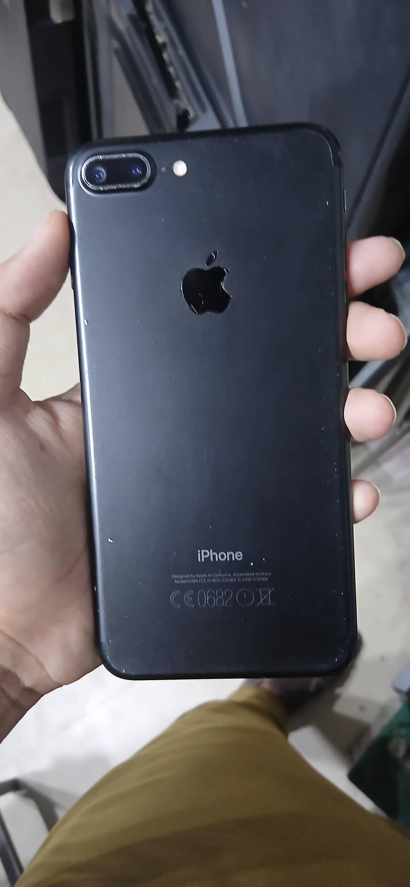 Apple iPhone 7 Plus 2