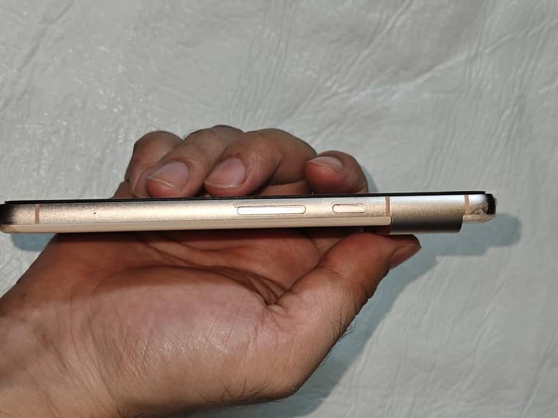 Google Pixel 8 3