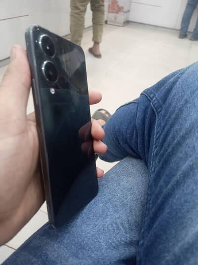 Vivo Y17s
