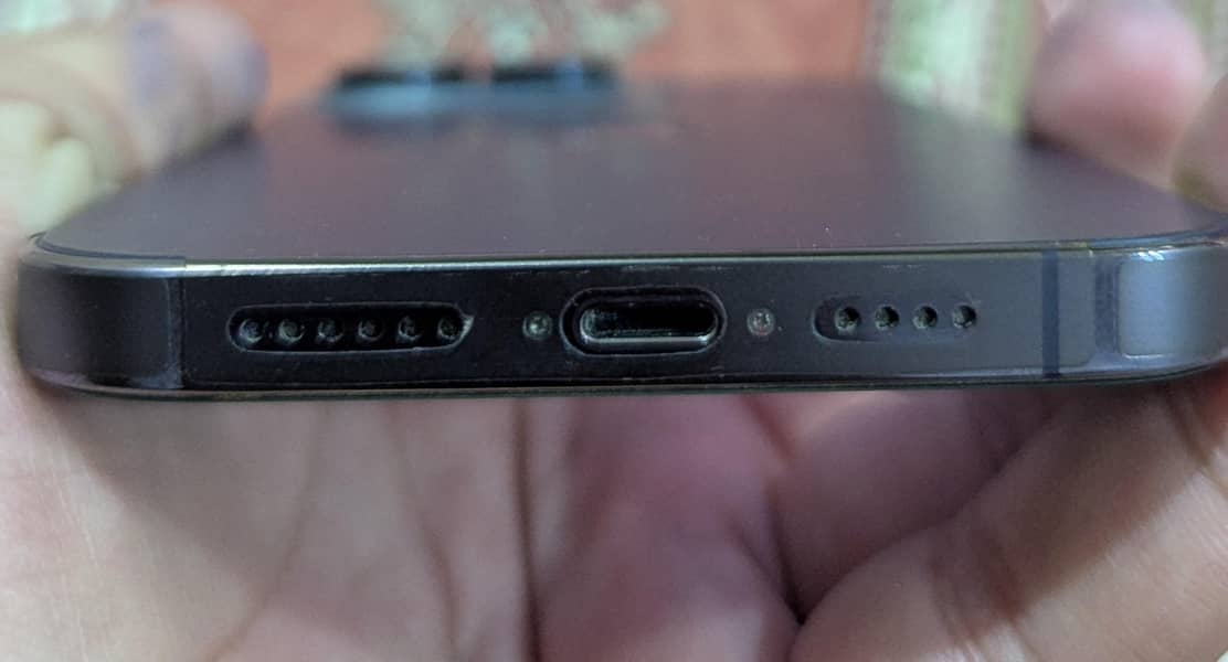 Apple iPhone 14 Pro Max 1
