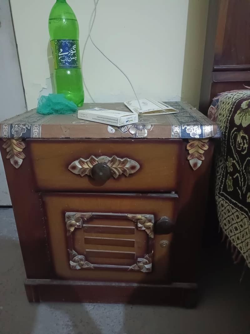 urgent for sale ,bed ,dressing table mattress side table 4