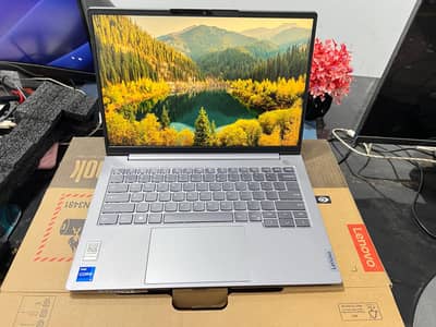 Lenovo Thinkbook 14 G6 IRL core i7 13th gen 8Gb RAM 512gb Ssd with box