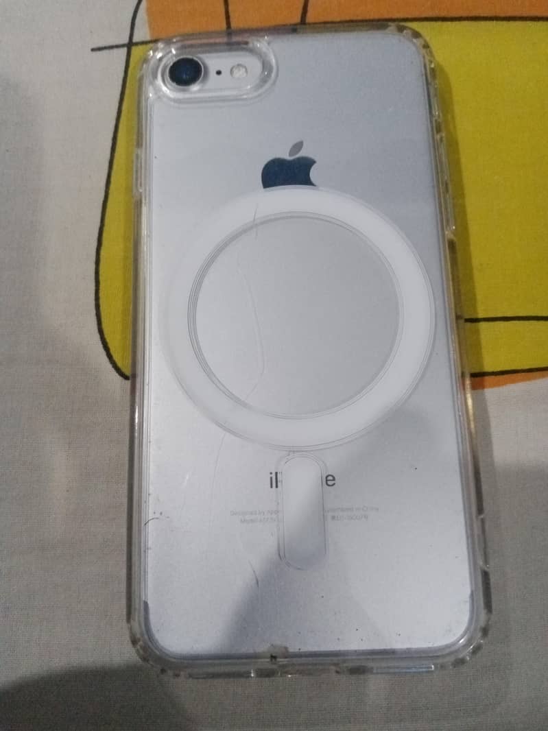 Apple iPhone 7 3