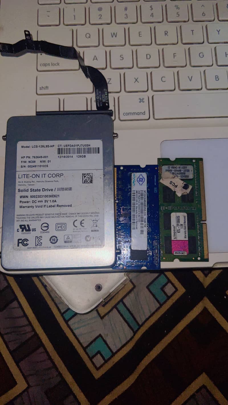 MacBook 2