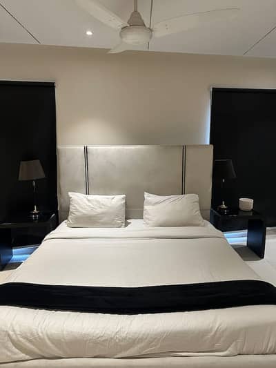 1 Bedroom Luxury Furnished Apartment is Available for Rent in Bahria Town Lahore