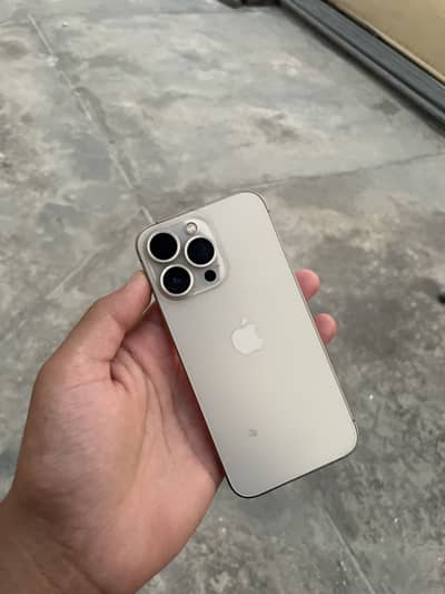 Apple iPhone 13 Pro waterpack