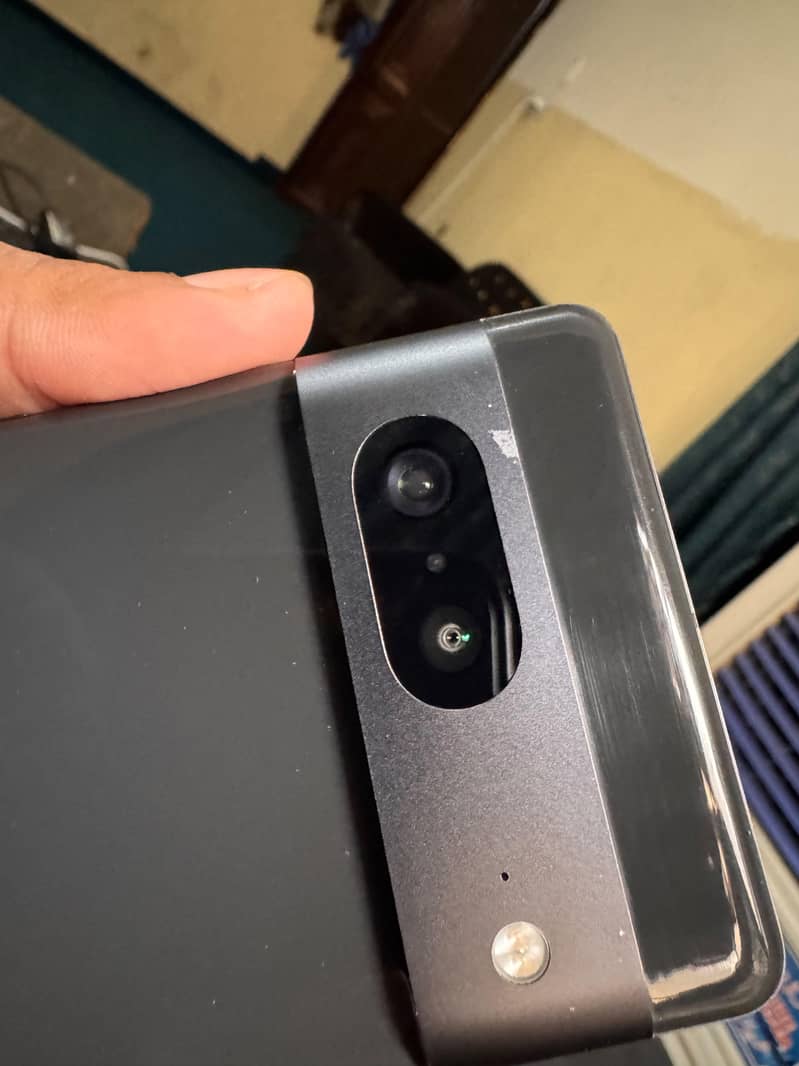 Google Pixel 7 4