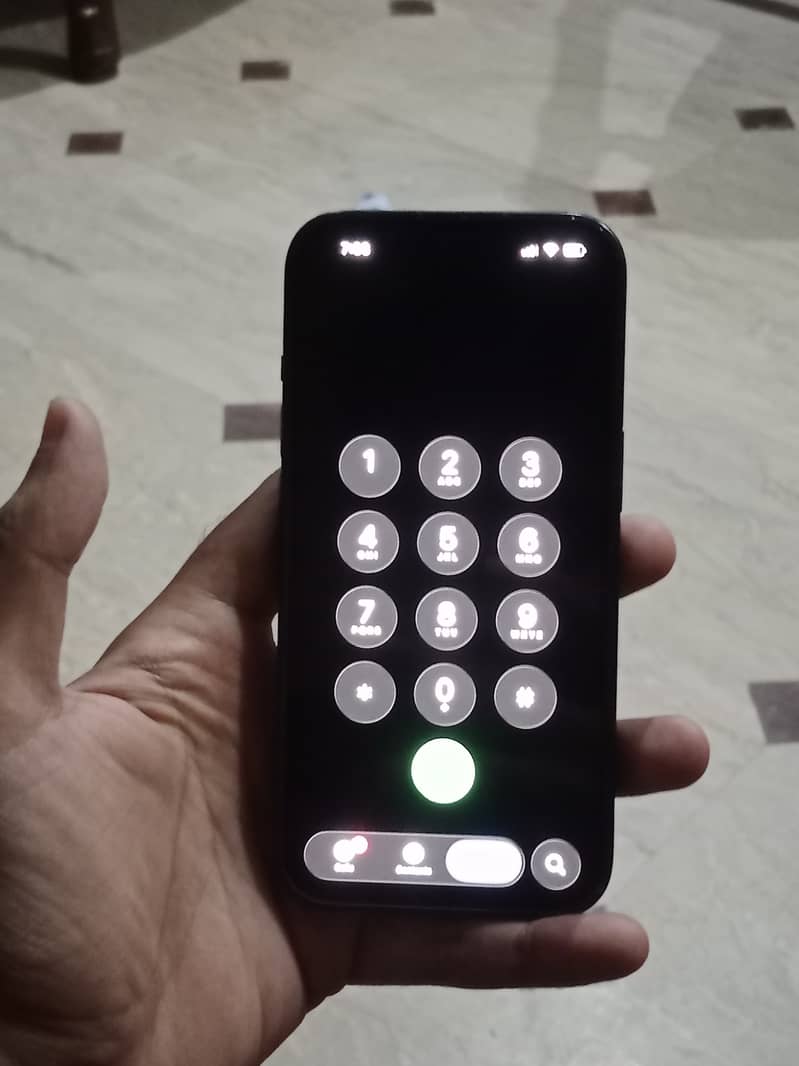 iPhone 15 5