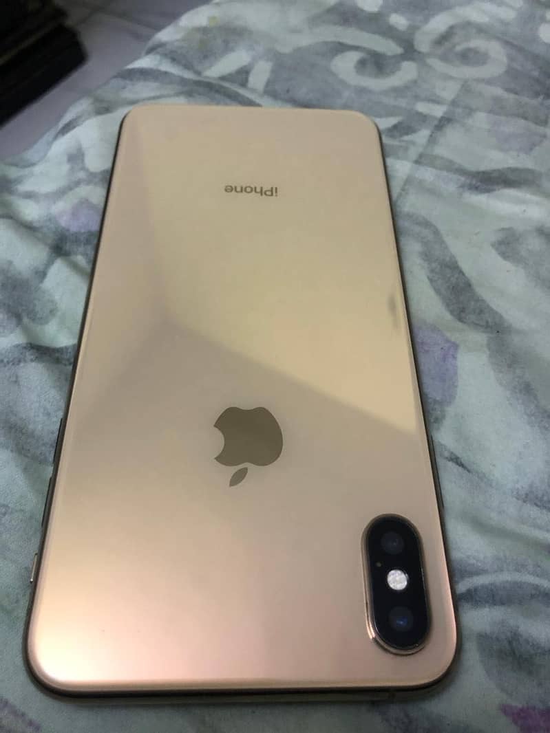 iPhone XS Max 1