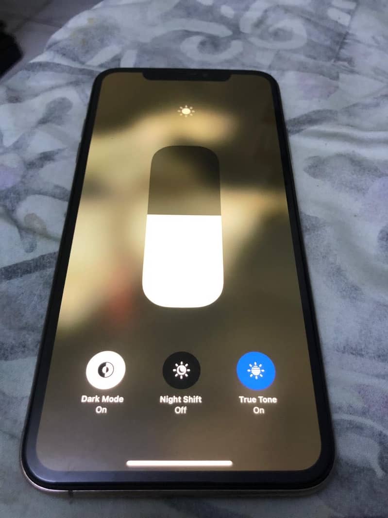 iPhone XS Max 2