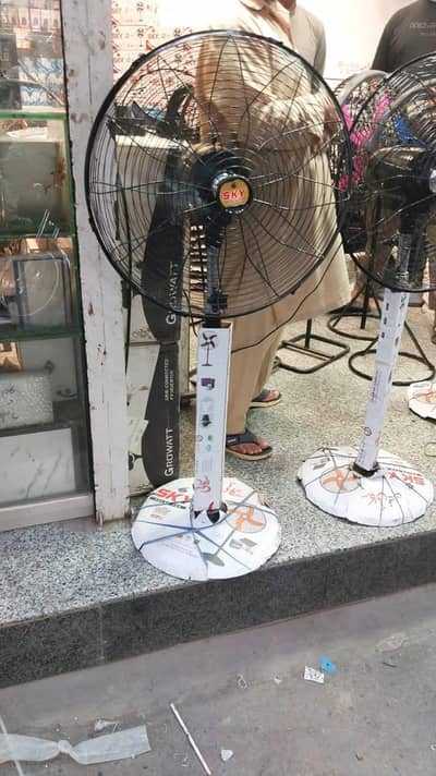 12V Pedestal fan, Run on 12v Battery and also on 220v