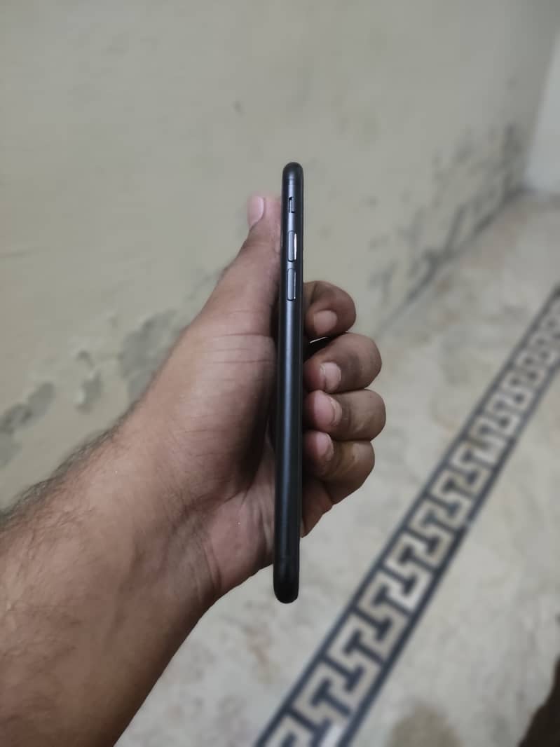Apple iPhone SE 2