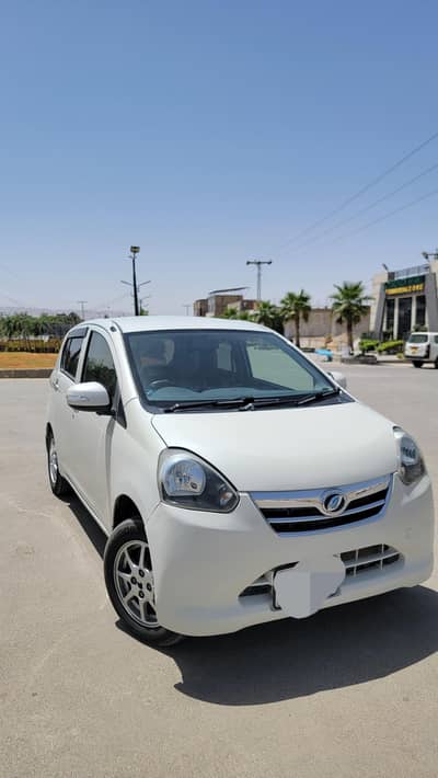 Daihatsu Mira 2012