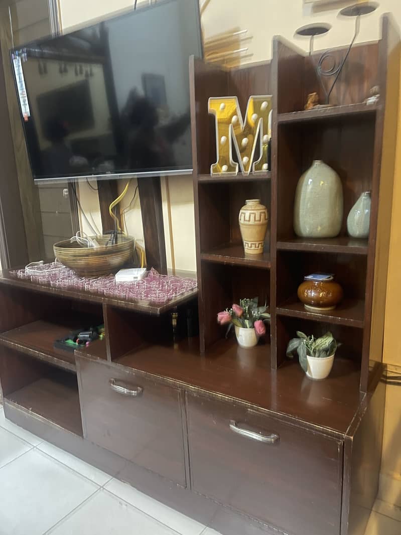 TV CONSOLE 0