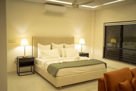 1 Bedroom Luxury Furnished Apartment is Available for Rent in Bahria Town Lahore