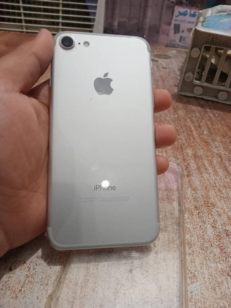 Apple iPhone 7 5