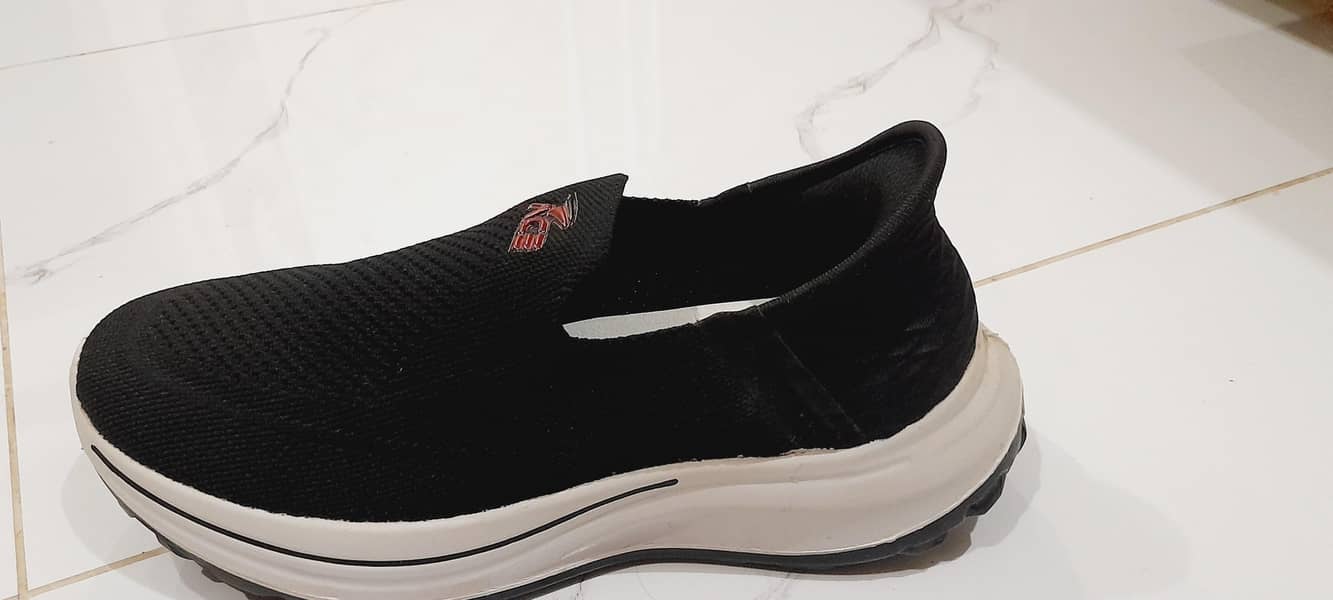 SNEAKERS 2