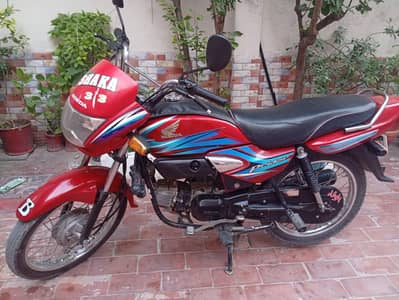 Honda prider 2018 RED
