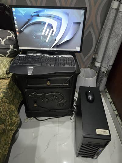 HP Z230 Workstation | Core i7-4790K | 16GB | Quadro 8gb | Full Setup