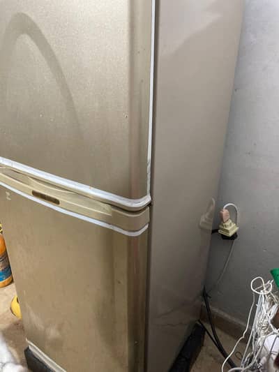 small size dawlance fridge for sale