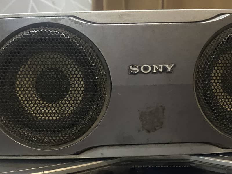 Speakers 4