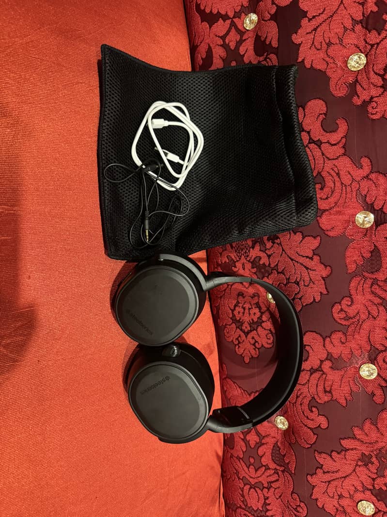 SteelSeries arctics 9 5