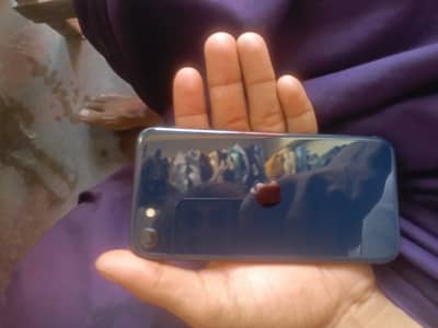 Apple iPhone SE