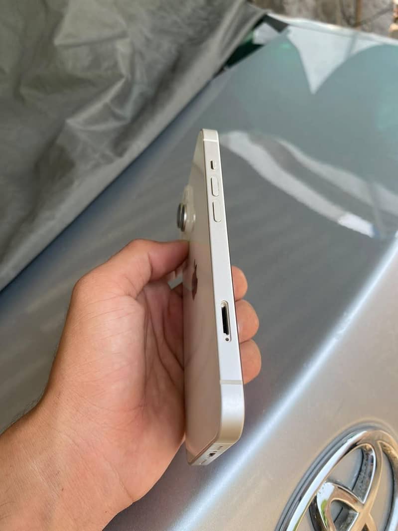 Apple iPhone 14 3