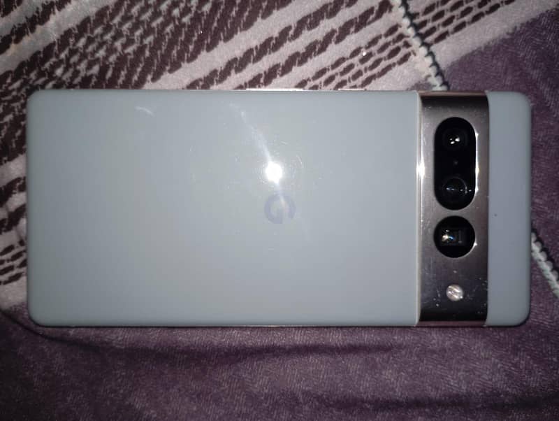 Google Pixel 7 Pro 6