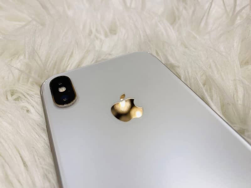 Apple iPhone X 2