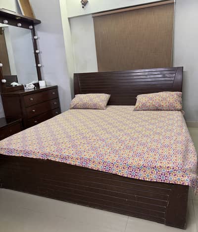 Bedroom set for urgent sale