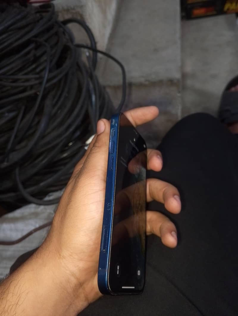 Apple iPhone 12 8