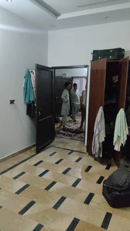 Upper portion for Rent 0