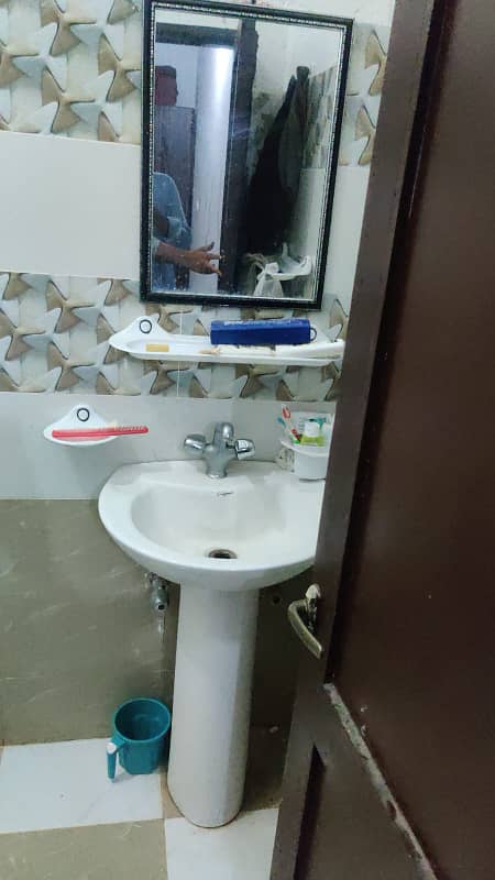 Upper portion for Rent 4