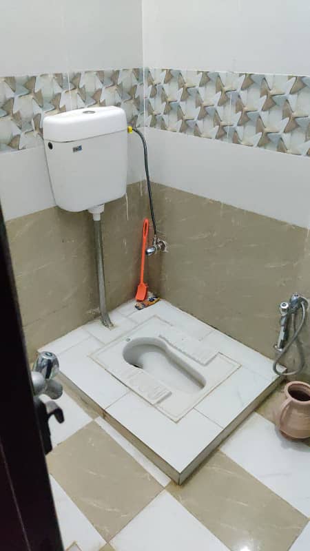 Upper portion for Rent 6