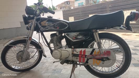 2011/16 hy Honda 125 card hy file pahly owner k pass hy