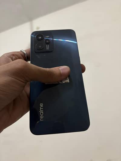 Realme C35