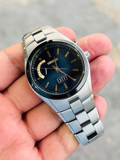 Seiko radio wave controlled solar powered