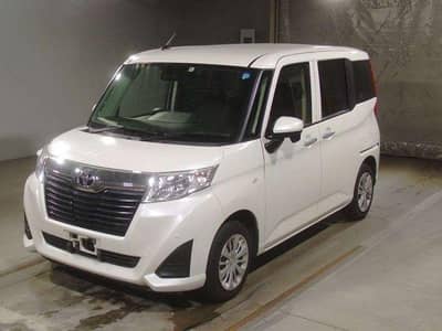 Toyota Roomy 1000cc