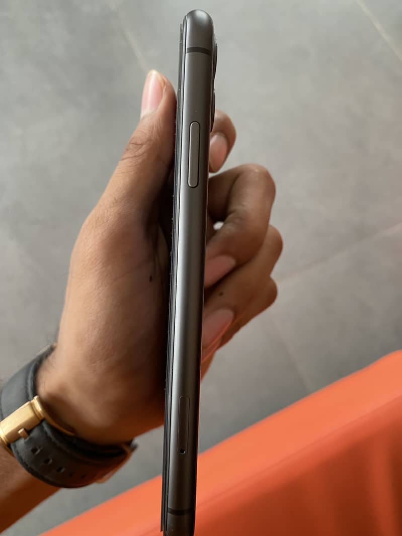 Apple iPhone 11 1