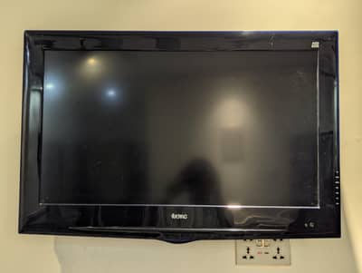kmc 32 inch LCD TV