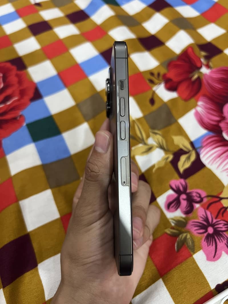 Apple iPhone 13 Pro 3