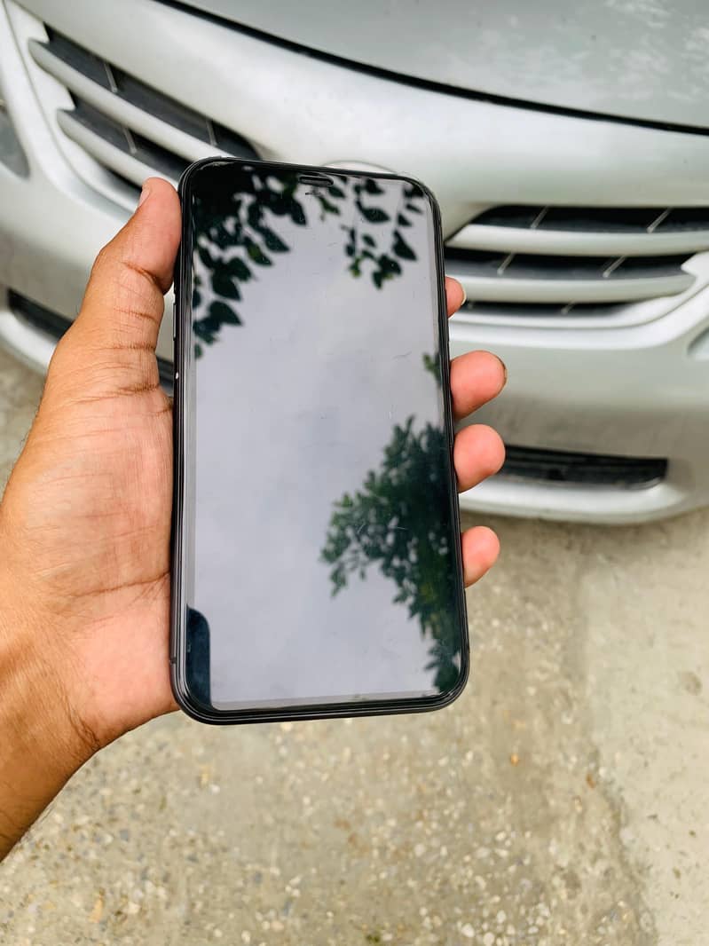 Apple iPhone 11 2