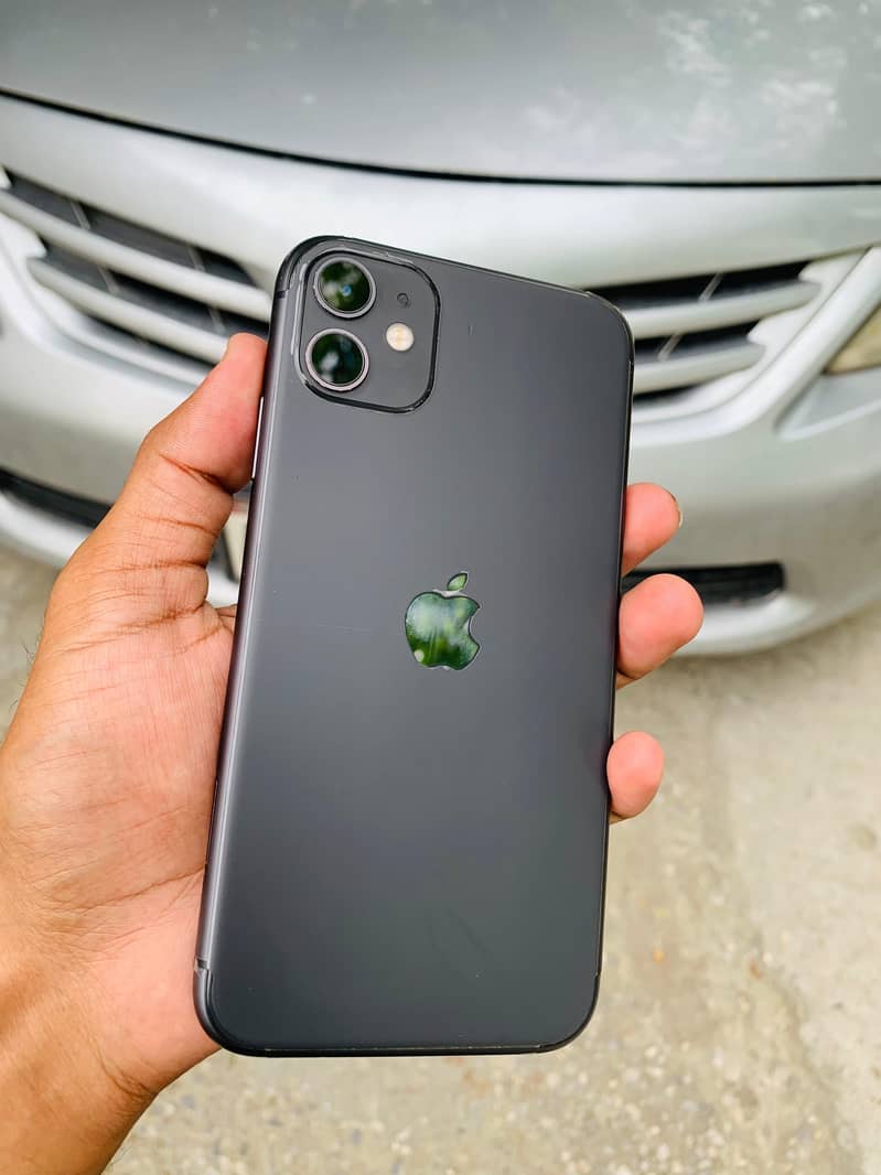 Apple iPhone 11 4