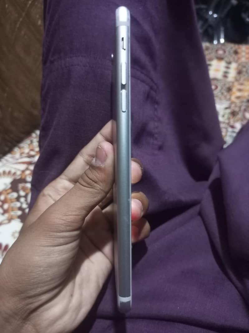 Apple iPhone 6S Plus 1