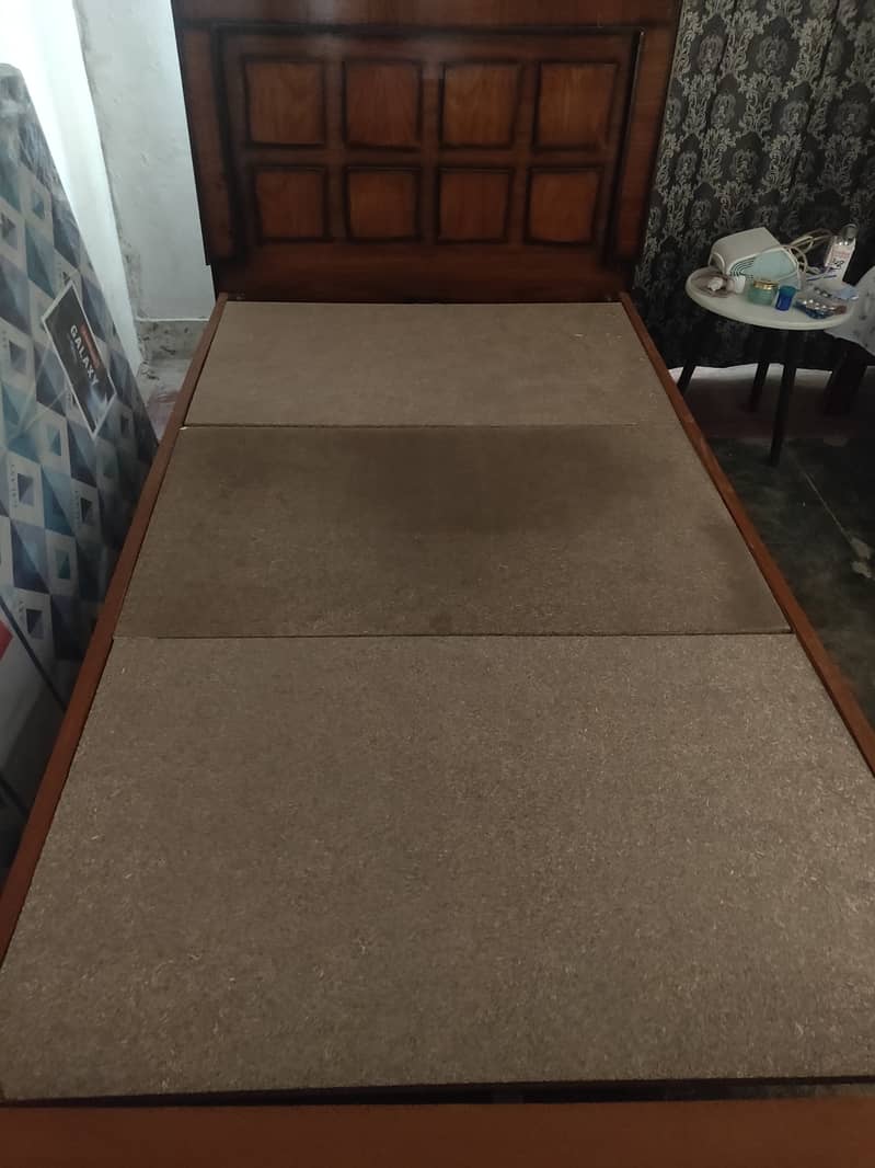 Single Bed 0