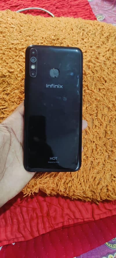 Infinix Hot 8
