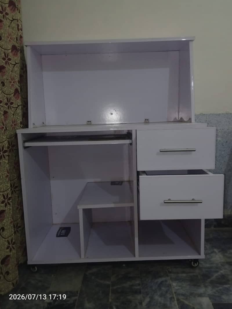 Computer table / study table / office table / workstation 1