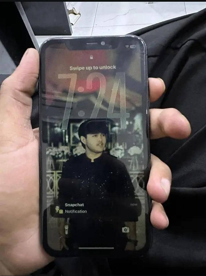 Apple iPhone 11 3