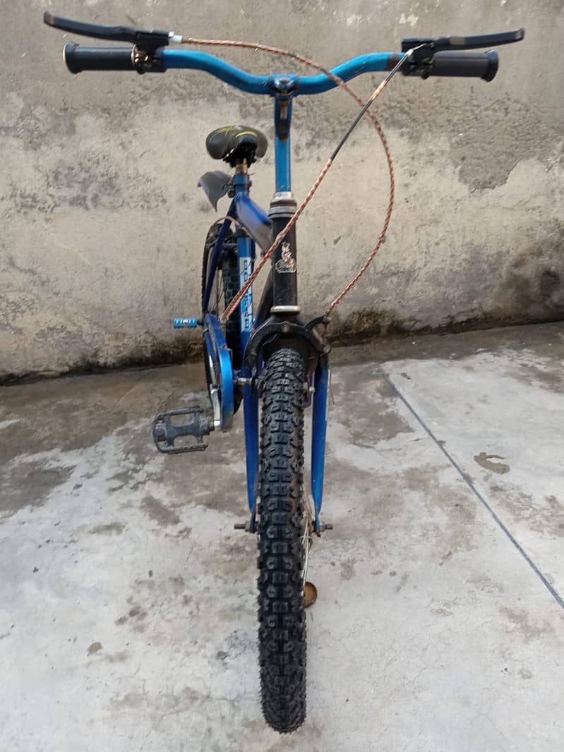 2 bicycle 0